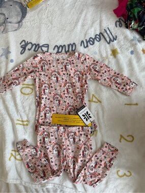 NWT Sweet Bamboo- baby two piece pajama set unicorn and rainbow - 12-18M